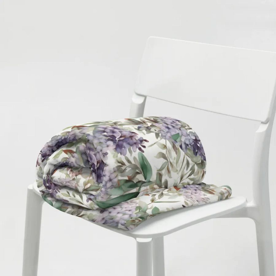 Luscious Lilacs In Bloom product image (11)