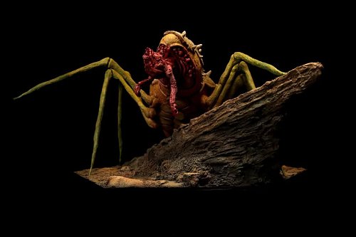 Queen of All Monster

Build video on YouTube
More photos on conjuredcraft.com
Please share her far and wide

#KAIJUNEKITBASH ...