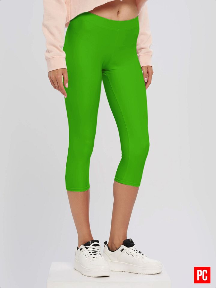 Plain Color Kelly Green Yoga Capri Leggings product image (2)