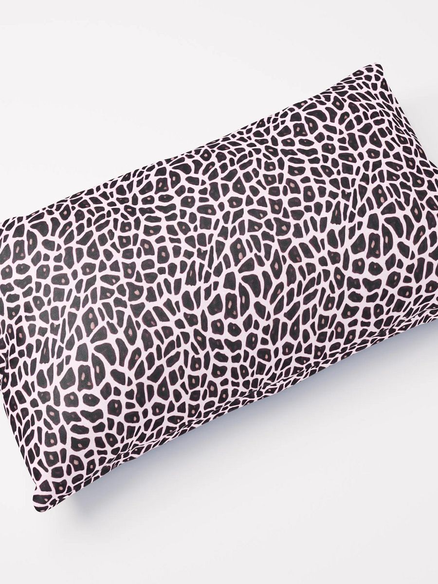 Pink Giraffe Pillow product image (10)