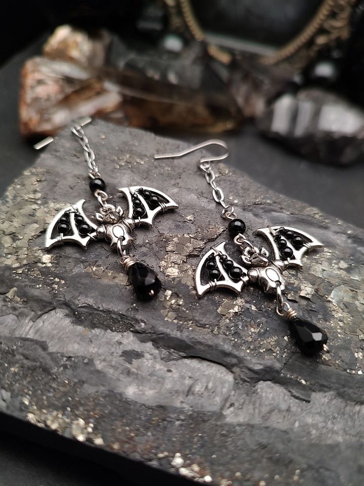 Earrings Bats - Onyx Shadows product image (2)