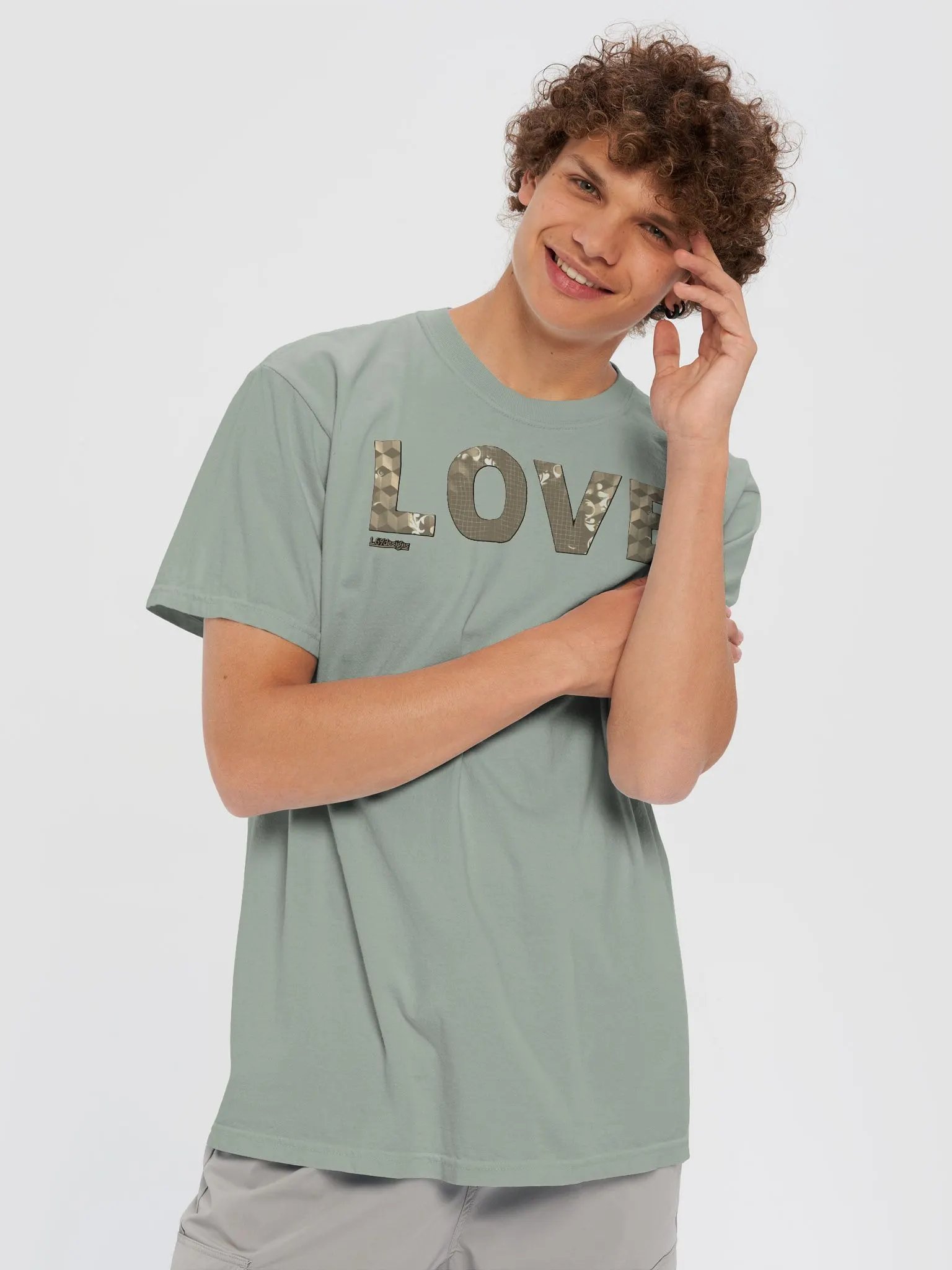 LOVE product image (69)