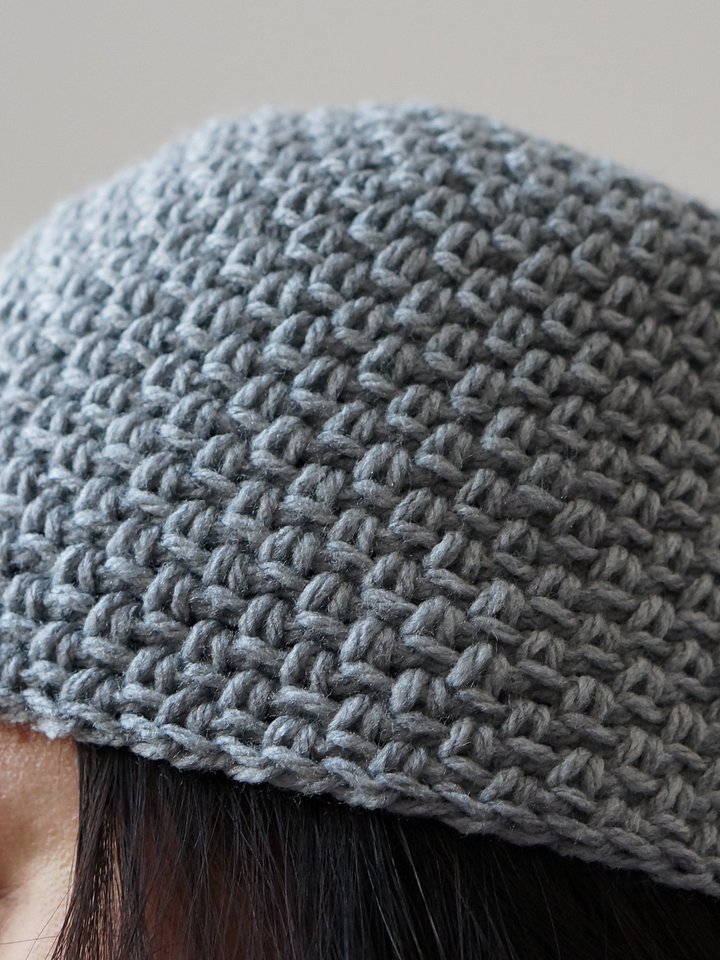 Moss stitch beanie crochet pdf pattern product image (1)