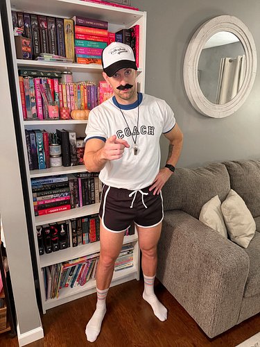 Presenting the Halloween episode costumes voted for by our Patreon members:

🏐 Jon: Winter Palace Volleyball Coach
📕 Kyle: Re...