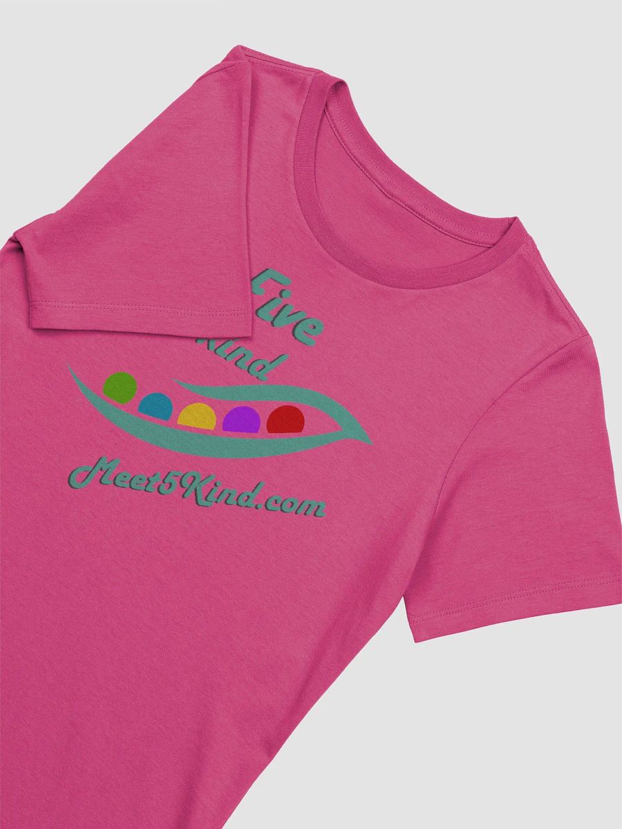 Graphic Delight Women's T-Shirt product image (38)