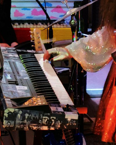 Many thanks to everyone who came to our 80s themed show on Saturday at @themeridiancoffeehouse ! We had an AMAZING time. 
We ...
