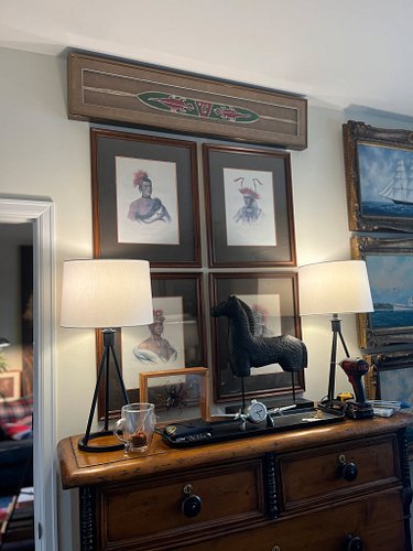 picture hanging