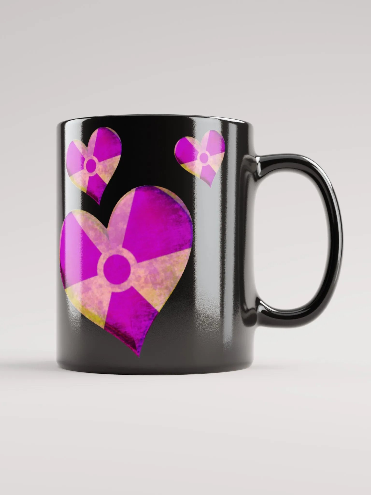 50 Rad Hearts Mug - Purple on Black product image (6)