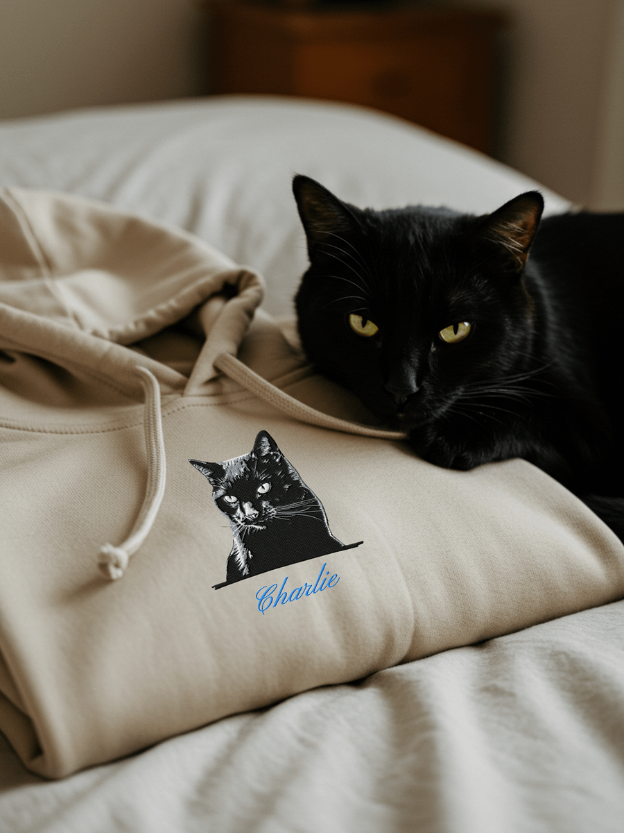 YOUR BLACK CAT! / HOODIE WITH PERSONALIZED NAME / EMBROIDERED product image (1)