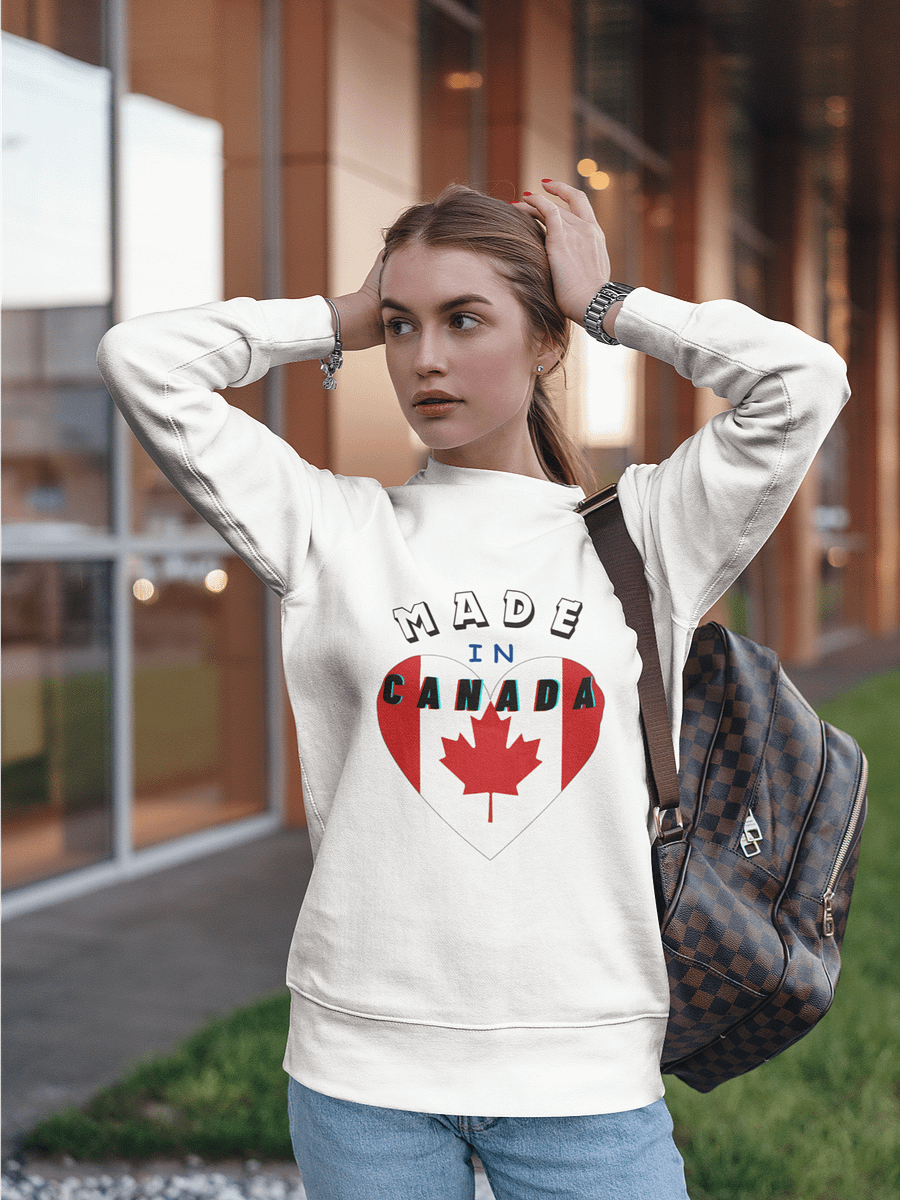 Maple Heart Canada Sweatshirt product image (16)