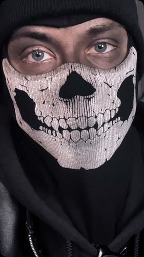 silly saturday 😊 having a good weekend? 
#cod #simonghostriley #cosplayer #maskedman