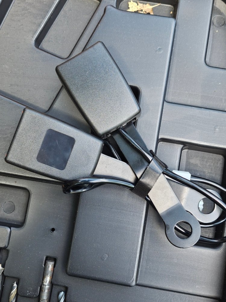 *NEW* 2PC Seat Belt Buckle Sockets product image (1)