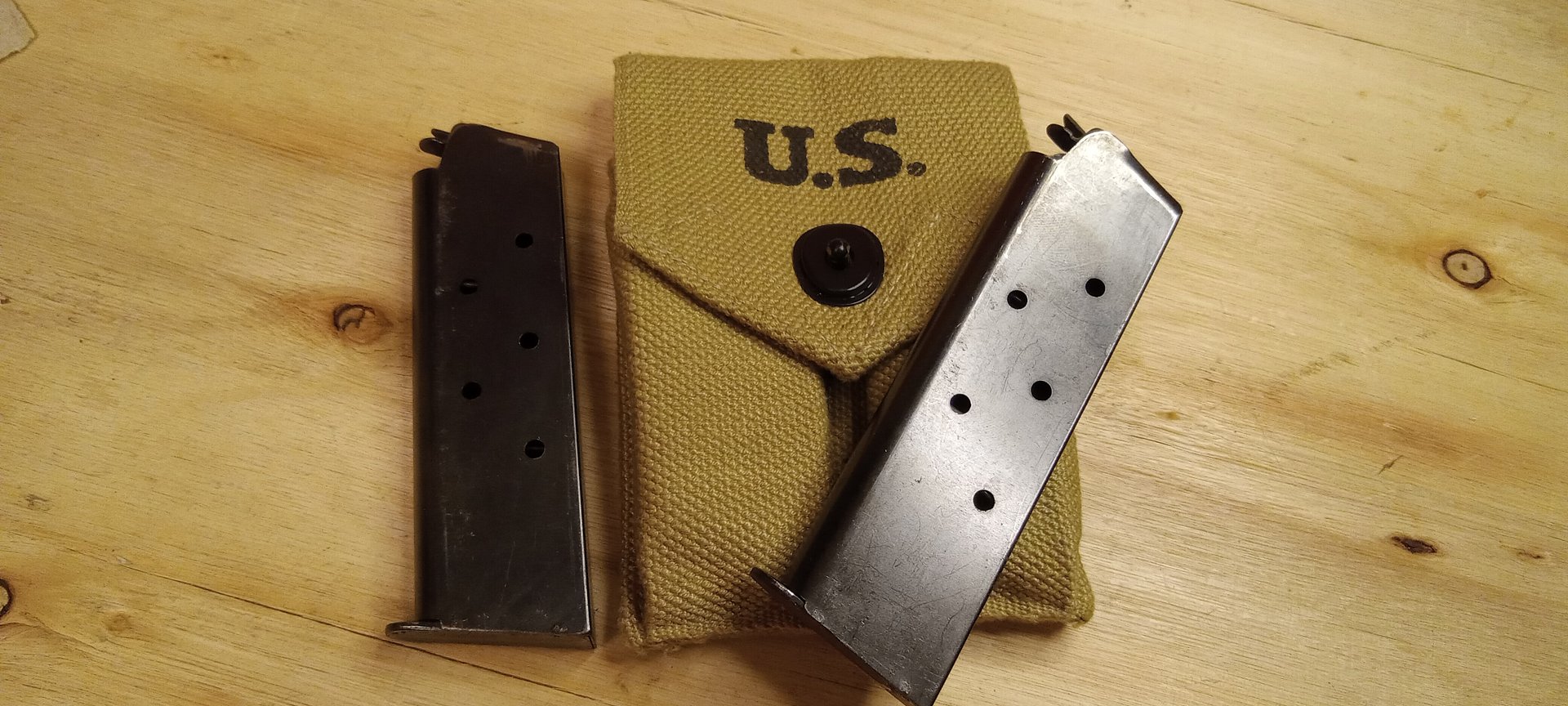 Retro 1911 Mag Pouch NO MAGS INCLUDED product image (1)