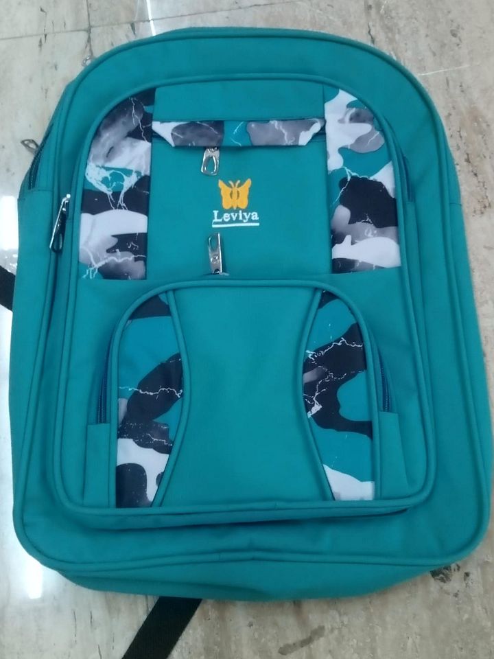 school bag product image (1)