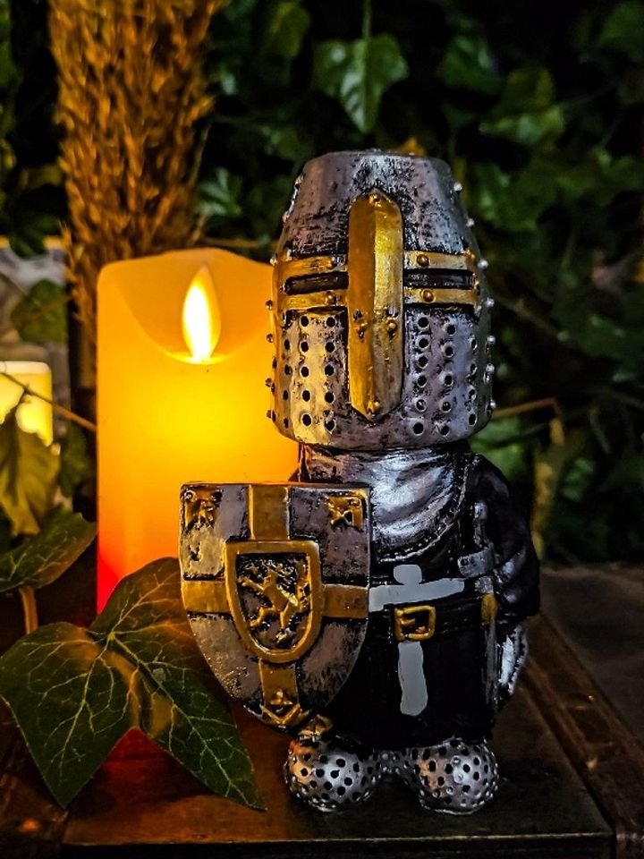 The Armored Kingdom Warmonger Knight Collectible product image (1)