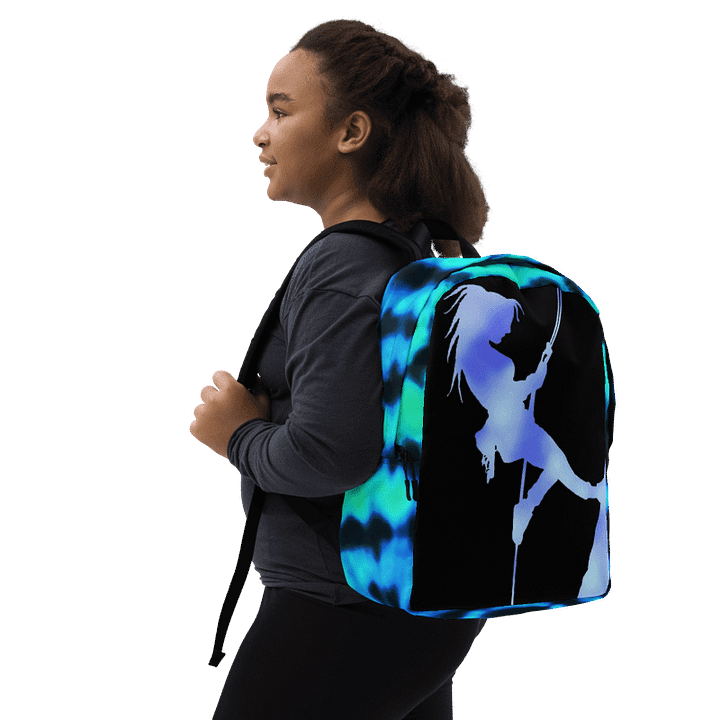 Girl rockclimbing backpack product image (1)