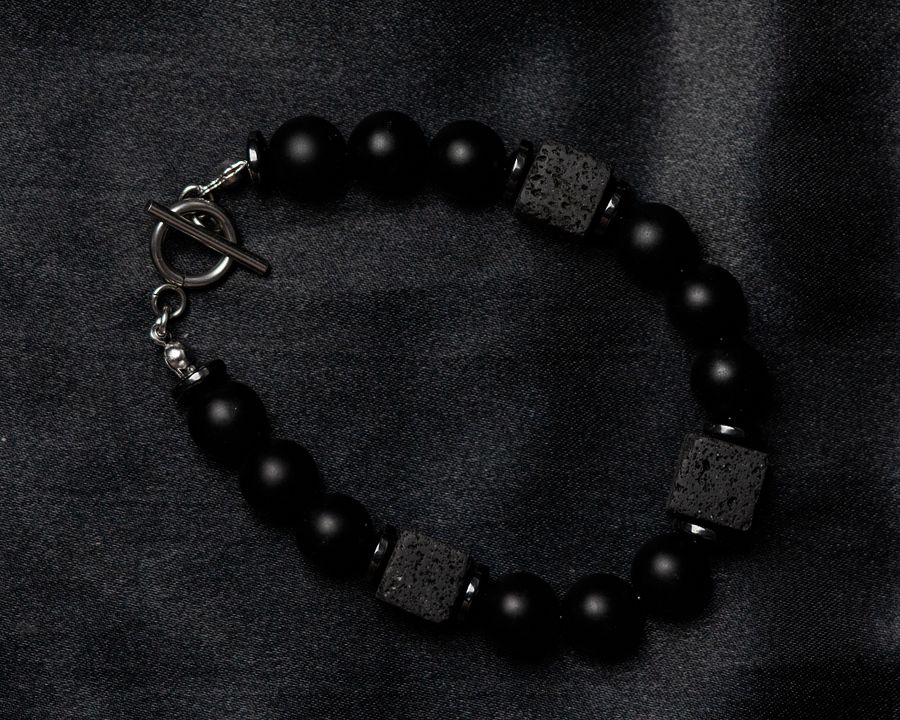 Onyx & Lava Stone Beaded Bracelet | Toggle Clasp product image (2)