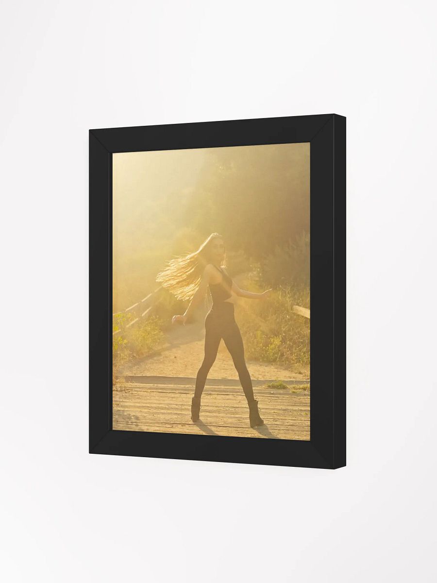 Uncaged photograph product image (3)