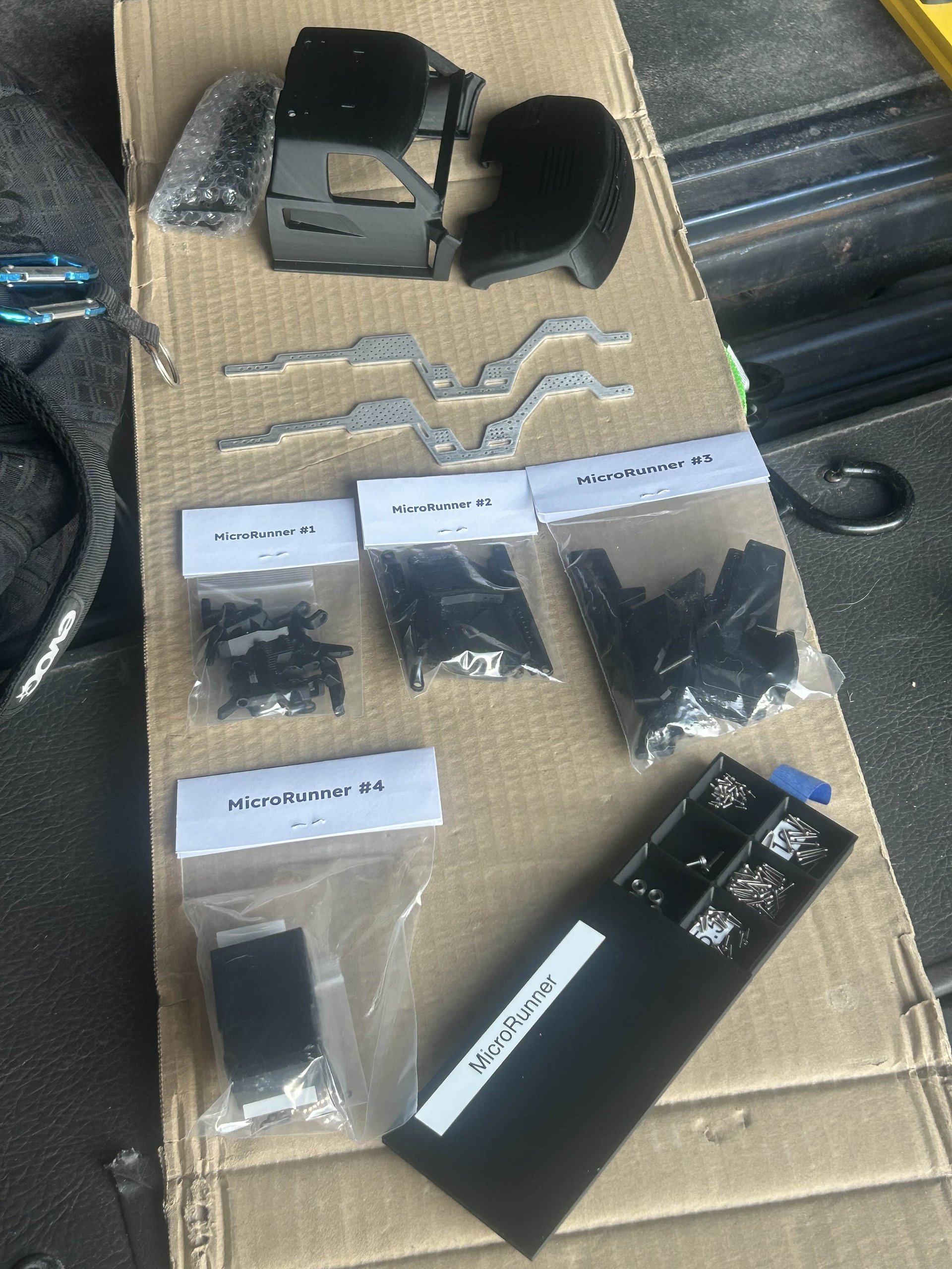 SCX24 MICRORUNNER KIT product image (2)