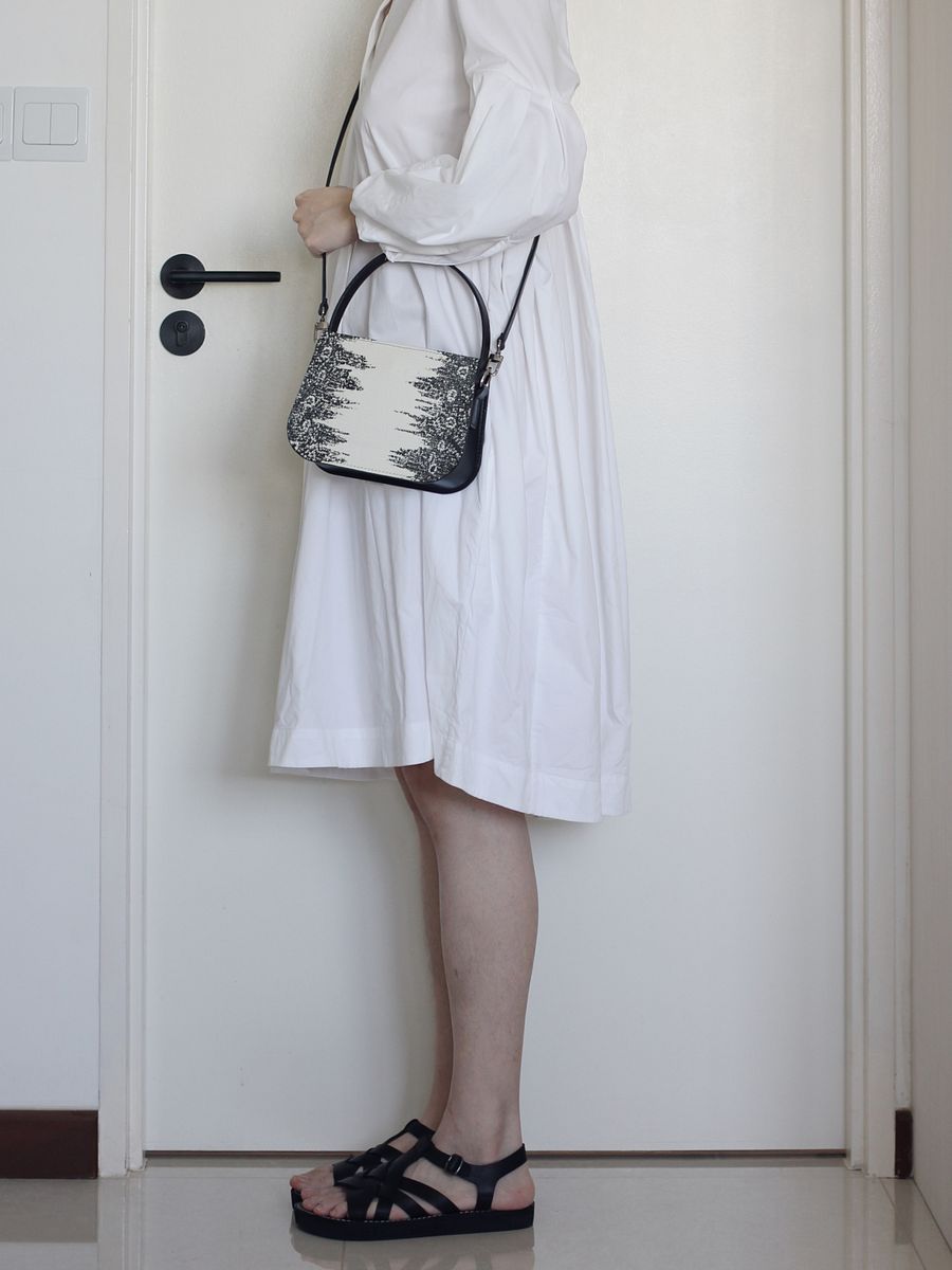 Lizard-embossed Leather two-way Bag with hand-carried strap product image (8)