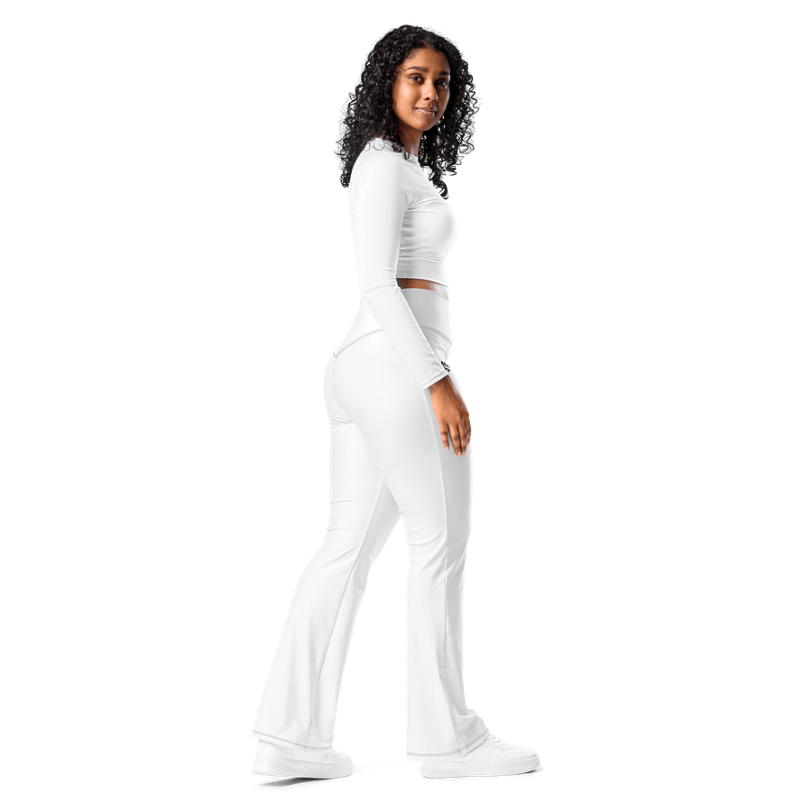 Mustidrip All-Over Print Flare Leggings – Bold, Smooth, Elevated product image (3)