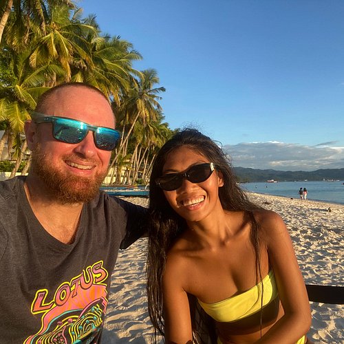 Enjoying our 3 days left here in Boracay 🏝️ ❤️