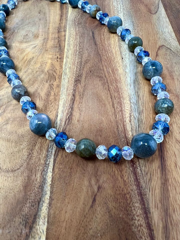 Handmade Necklace (Labradorite, Crystal) product image (2)