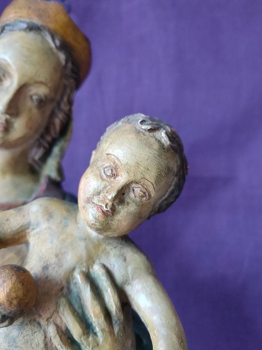 Estátua de Nossa Senhora com Menino Jesus - Arte Sacra Exclusiva do Século XVIII product image (7)