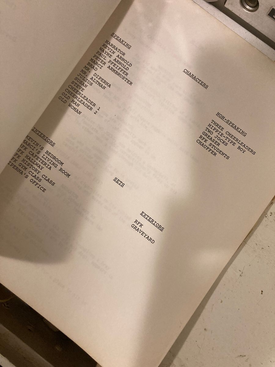 The Wonder Years Original Used Script & 2 Autugraphed Photos product image (6)