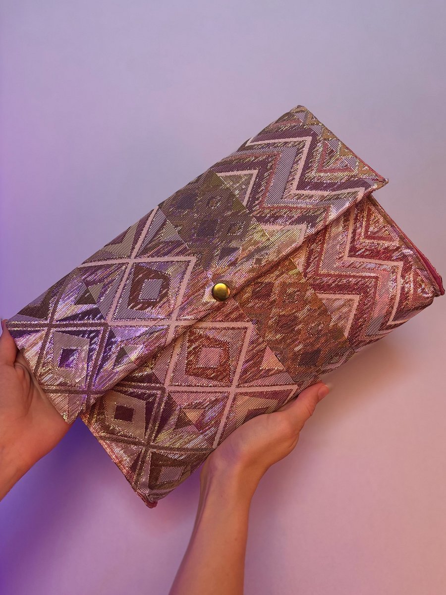 Jumbo Clutch (Pink and Gold Metallic Diamonds) product image (5)