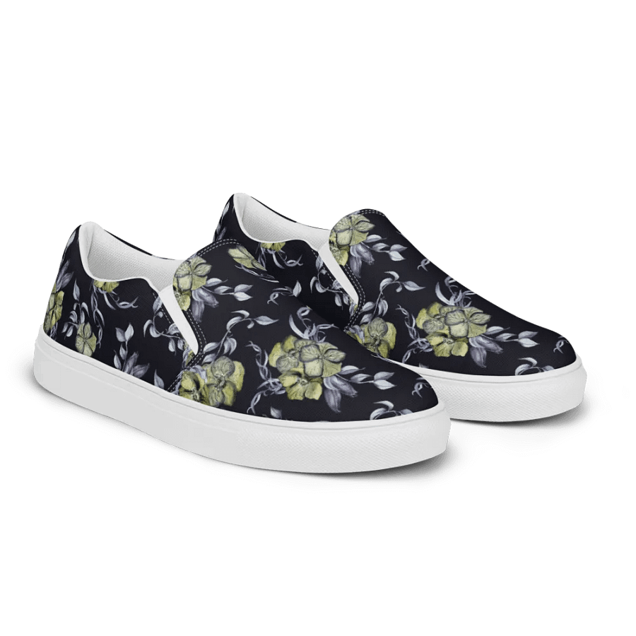Gothic Flower | Men's Slip-On Canvas Shoes product image (2)