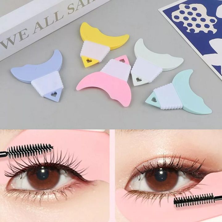 Eyeliner Template Eye Shadow Baffle Eyebrow Eye Makeup Tool Girl product image (1)