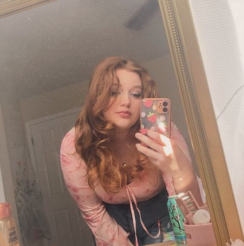 Hey cuties~
Streaming at 3pm est!
.
.
.
.
.
.
.
#twitch #femalestreamer #streamer #gamer #gamergirl #pink #valorant #valegirl...