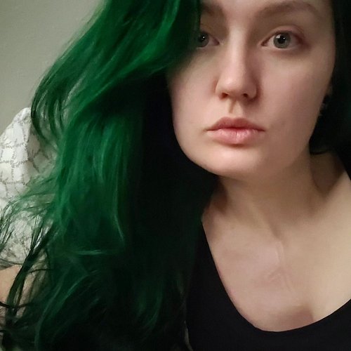 @lunartideshair #junipergreen
💚
#lunartides #juniper #green #hair #greenhair #norway #norwegian