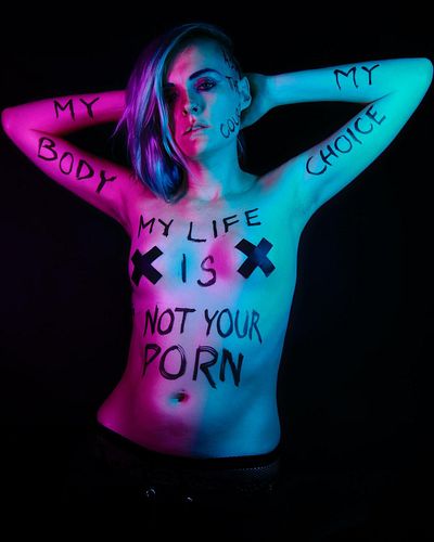 VOTE.
.
.
.
#vote #mybodymychoice #mybodymyrules #forallwomen #nomoreviolence 
📸: Thank you for collaborating with me on this...