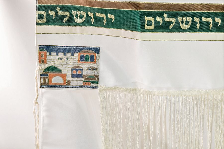 Jerusalem -GREEN & GOLD TRIM Small Tallit (Prayer Shawl) KIT product image (3)