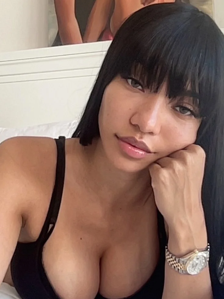 SECRET PAGE REVEAL | STREAMING MODEL product image (6)