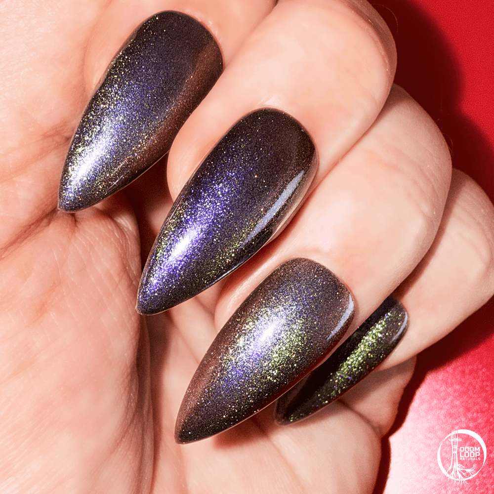 HEXEN THREAD - Violet Red Gold Multichrome Gold-Green Magnetic Nail Polish product image (3)