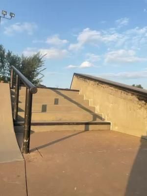 easy 6 stair that @Jason🛹 hit an ollie on #flawless #skateboarding #skate #stairset #ollie 