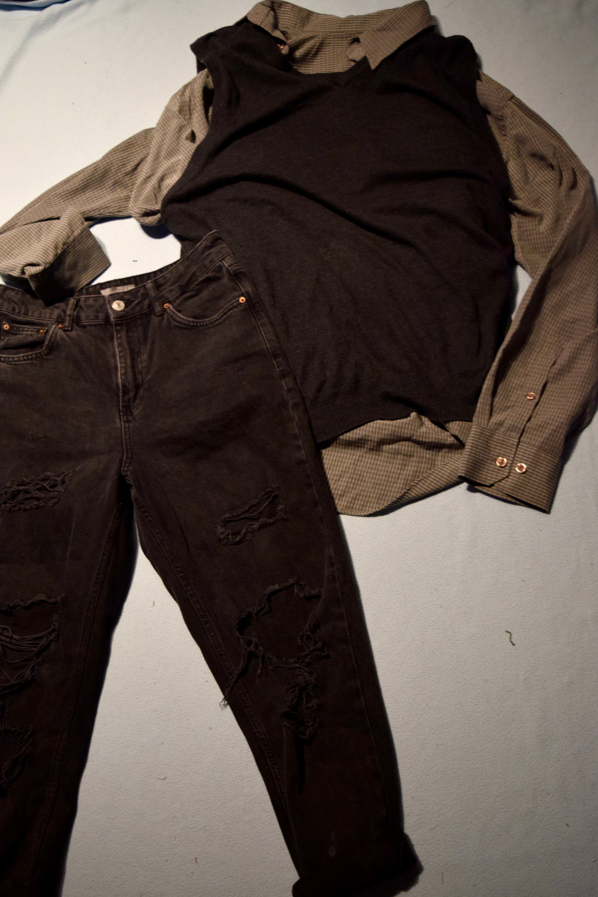 Black ripped jeans and shirt-vest combo product image (1)