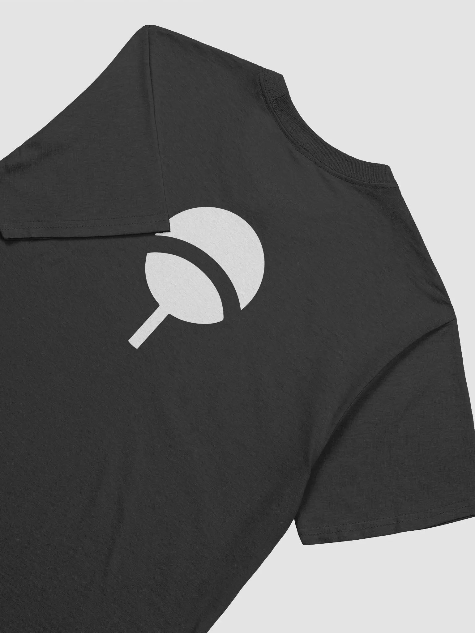 Uchiha T-Shirt product image (4)