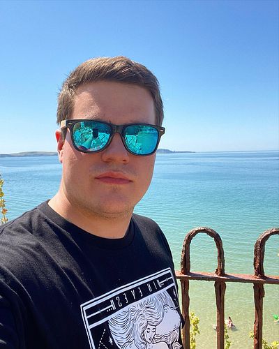 Been so long since I’ve been on a beach😍

#twitch #twitchtv #twitchstream #twitchstreaming #twitchcommunity #twitchgamer #twi...