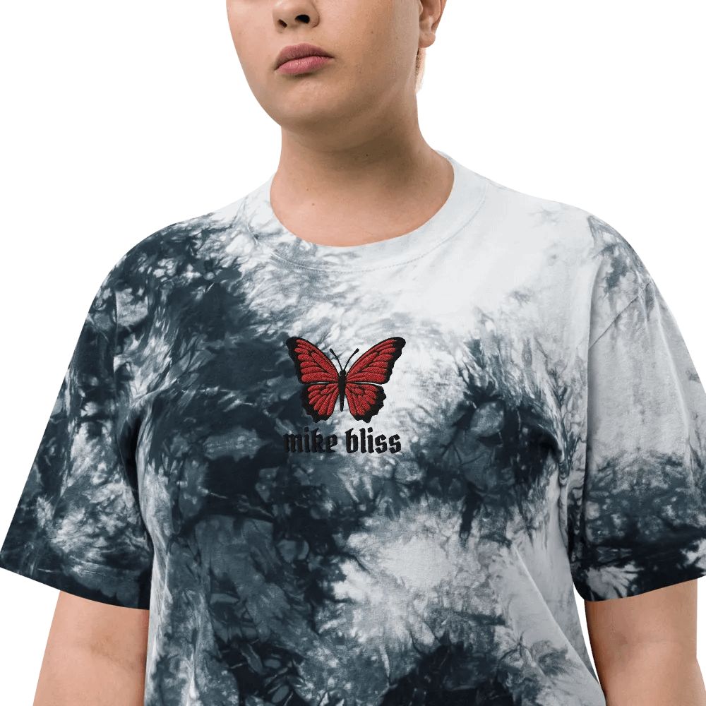 no fear - embroidered tee product image (2)