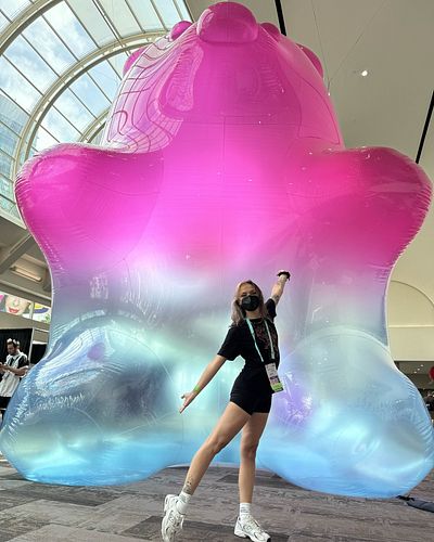 Day two of @twitchcon was a blast!
Giant gummy bears, alt controller hilarity, a fabulous meet up, arcade bars, meeting old f...