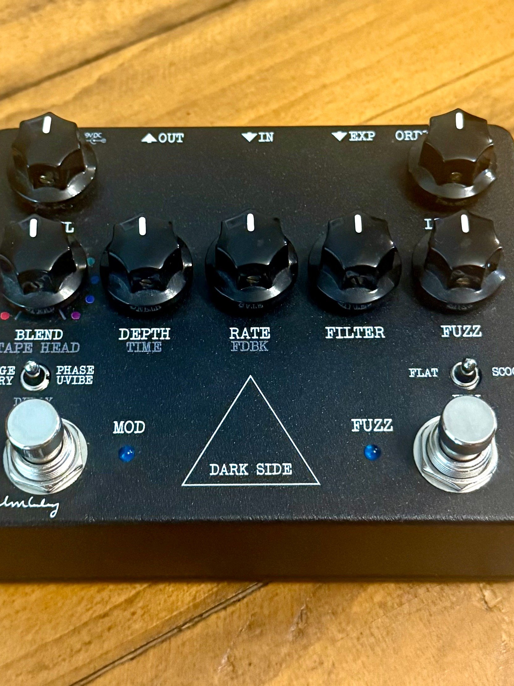 Keeley Dark Side "PINK FLOYD V2" Delay Fuzz Modulation Effects Pedal + Original Case & Papers product image (3)