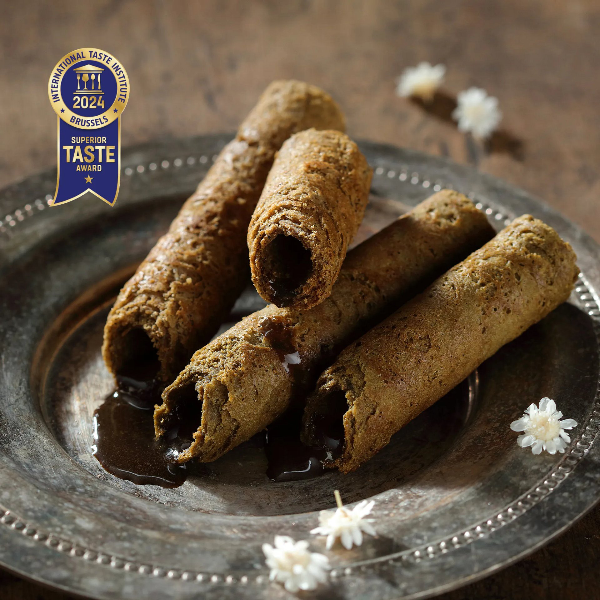 初夏限量濃香蛋捲組合：咖啡歐蕾口味1盒+青茶口味1盒(附精美提袋) product image (3)