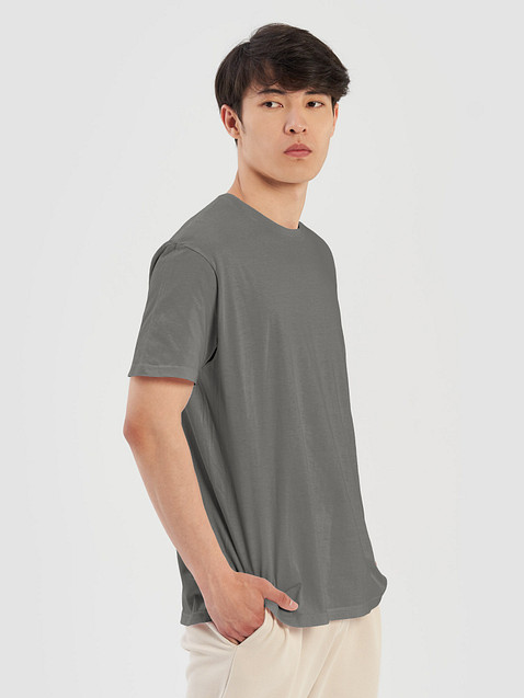 Photo showing Gildan Unisex Softstyle T-Shirt