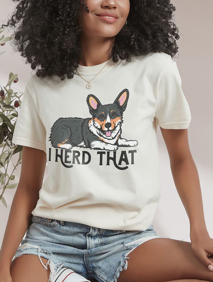 I Herd That Welsh Corgi (Tricolor) | Funny T-Shirt for Corgi Paw-rents product image (16)