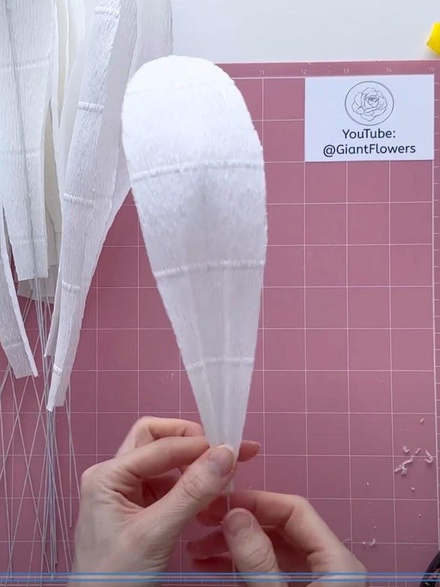 DIY Giant Paper Daisy: Templates + 10 Sizes Measurements Chart + Video Tutorial product image (5)