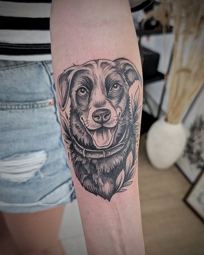 nEw sChoOL dOg pOtraiT

thank you @ramonasandra 🤍 and I hope the family liked it too 😁 

#family #dogtattoo #doggytattoo #dog...